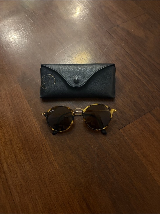 Ray-Ban Accessories - Ray-Ban womens Tortoiseshell Round Sunglasses brown lenses